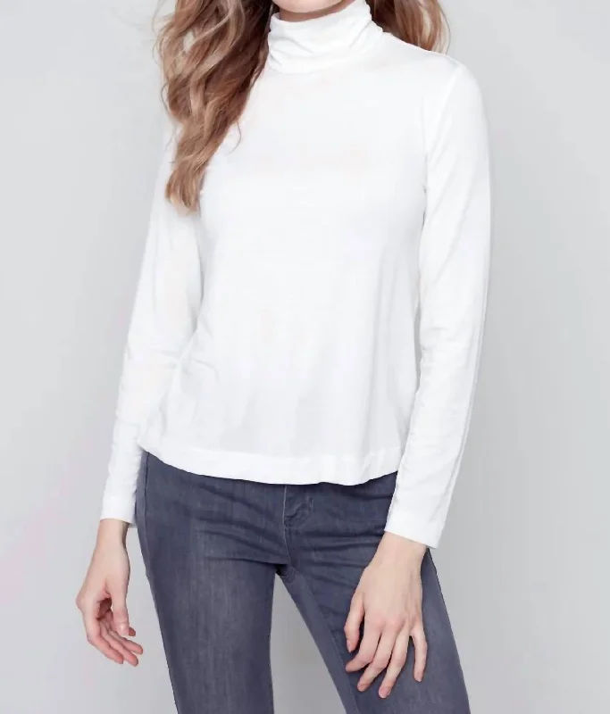 Turtle Neck Underpinning Sweater In Cream