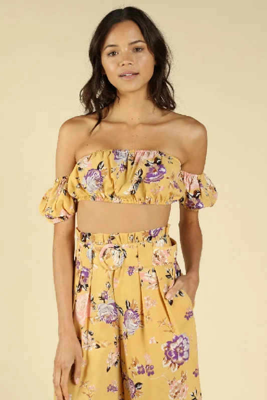 Groundbreaking Off The Shoulder Floral Crop Top