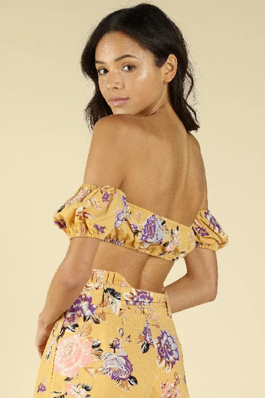 Groundbreaking Off The Shoulder Floral Crop Top