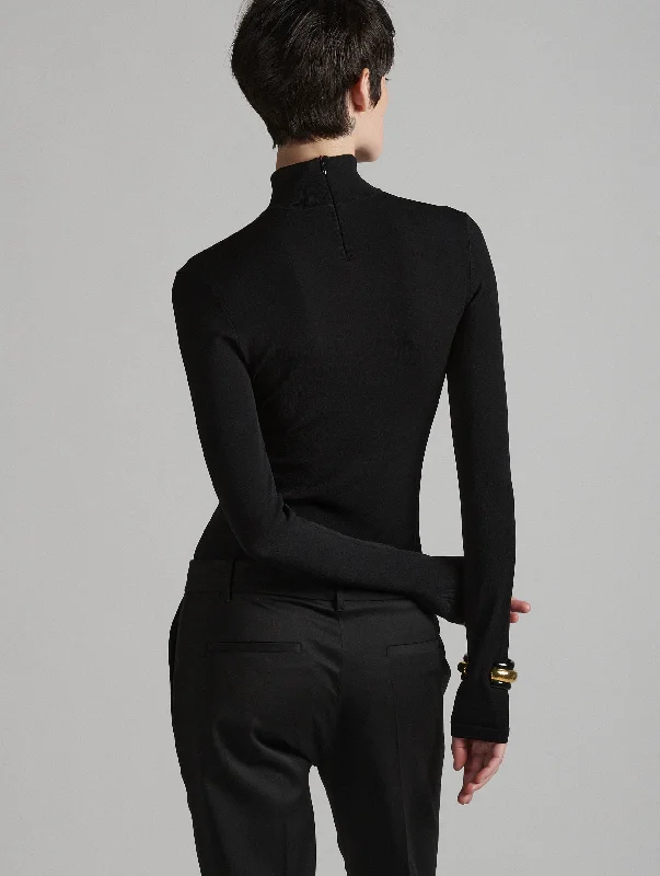 Black second-skin sweater