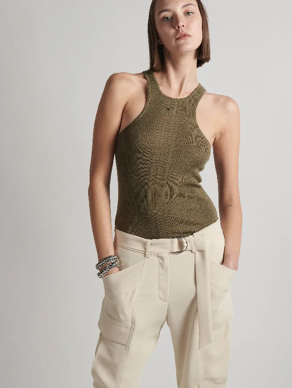 Low-cut tank top in khaki fine knit