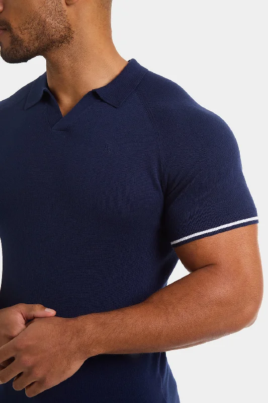 Tipped Buttonless Open Collar Polo in Navy/White